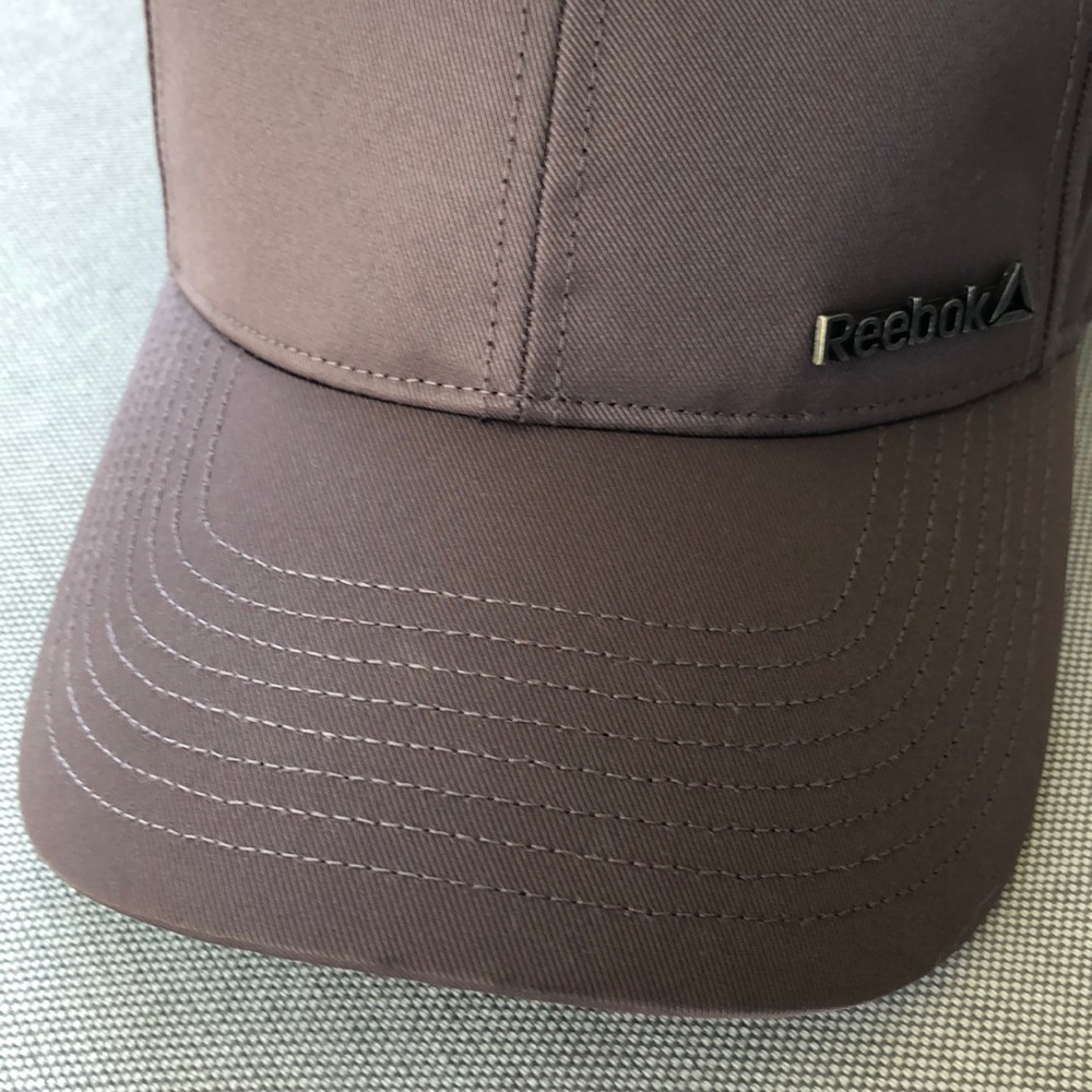 Women’s Reebok hat - Picture 2 of 5
